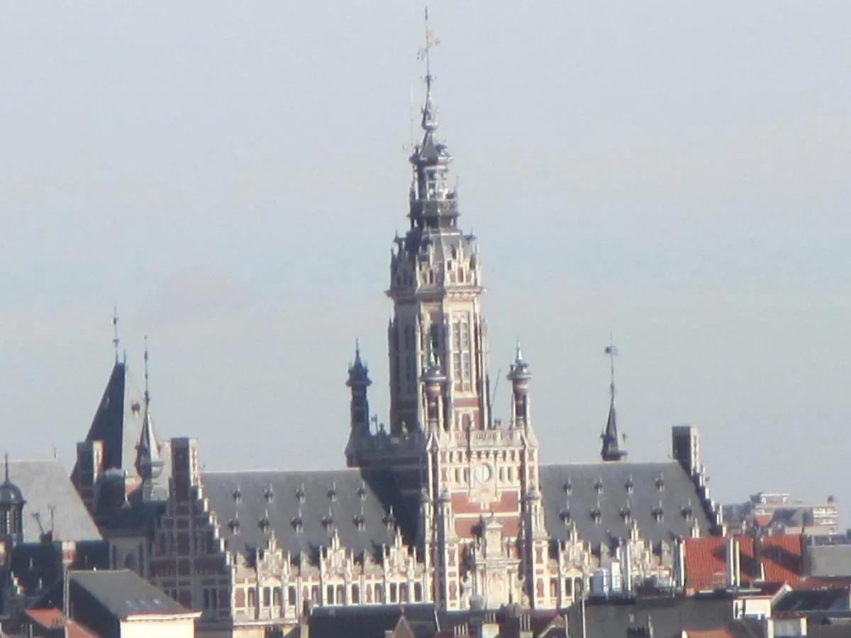 - - - - - Au Sixieme Ciel - - - - - Apartment Brussels