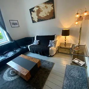 Cozy Close To Zaventem Airport Apartamento