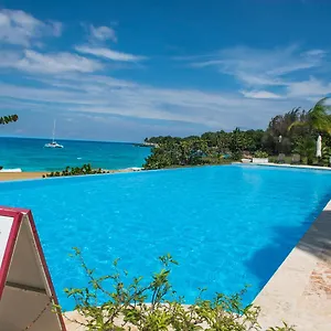 https://luxury-oceanview-condo-2-br-25-ba.comcaribbean.com